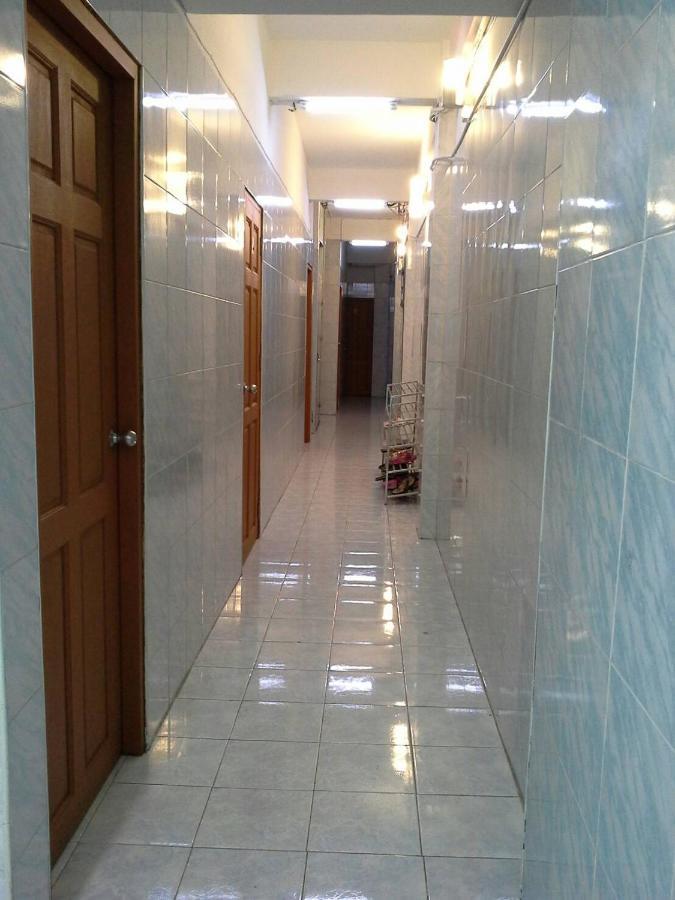 New Central Guesthouse Bangkok Esterno foto