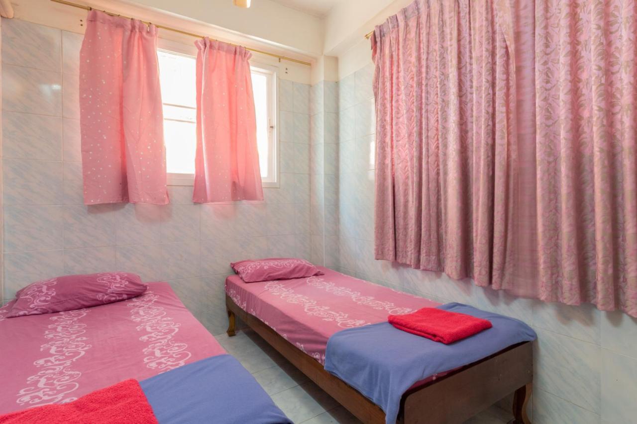 New Central Guesthouse Bangkok Esterno foto