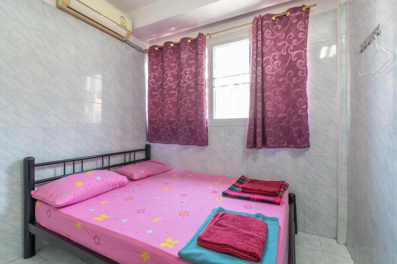 New Central Guesthouse Bangkok Esterno foto